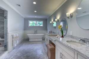 29_Master_Bathroom